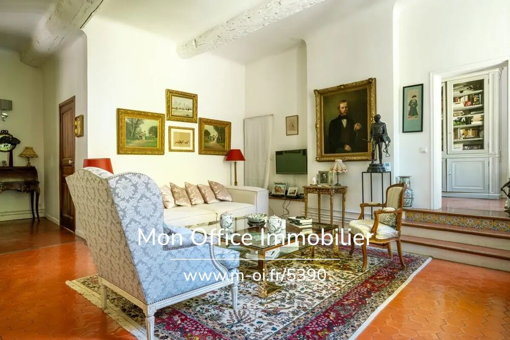 Référence : 6803-NFI. - Appartement bourgeois 4 pièces, secteur Palais