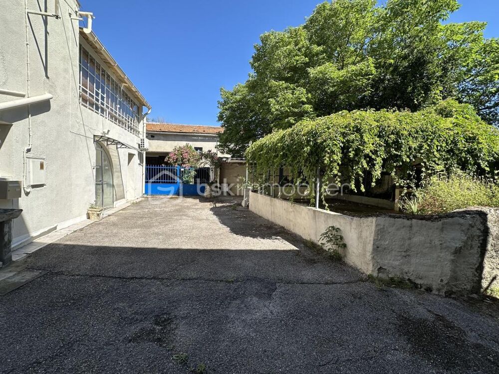 Maison de village R+1, 75m² , 2 cchambres, cour extérieure de 33m²