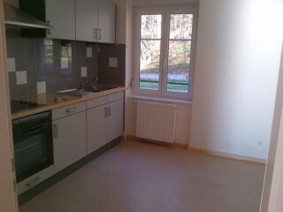  Appartement à louer 3 pièces 76 m²