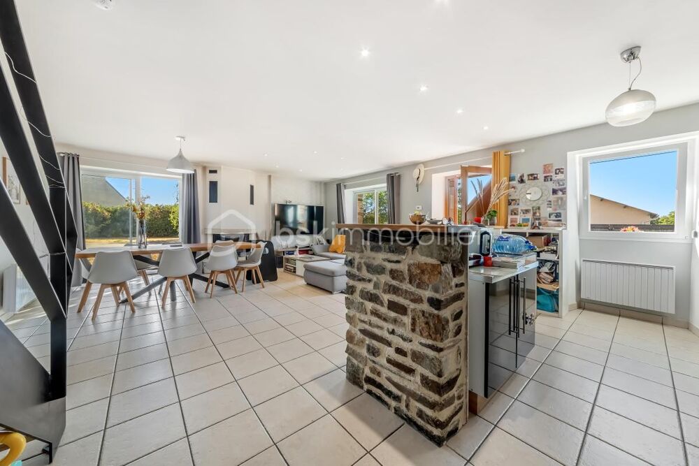Vente Maison Maison familiale de 109 m² sur terrain de 675 m² avec carport – Fort potentiel Guipry