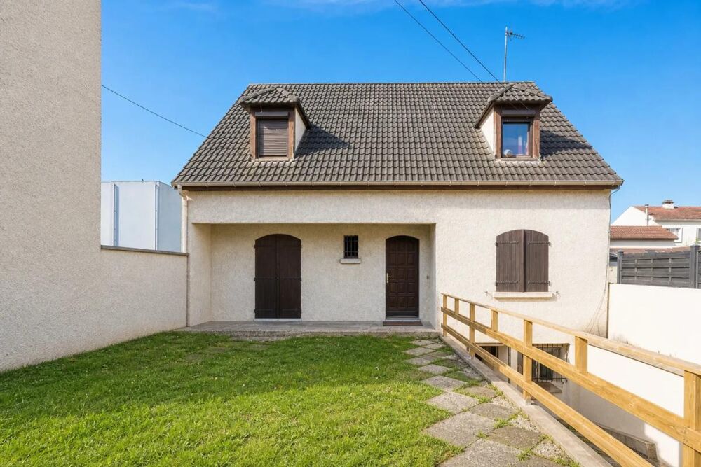 Maison 7 pièces 120 m² · à Saint Denis · 120 m² · 375 000 €