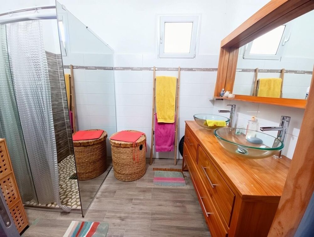 � vendre  Villa Sainte-Anne (97180)