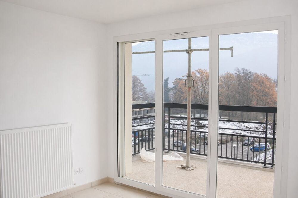 Location Appartement T2 avec parkings et balcon à SEYNOD Annecy