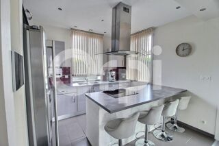  Maison  vendre 6 pices 160 m