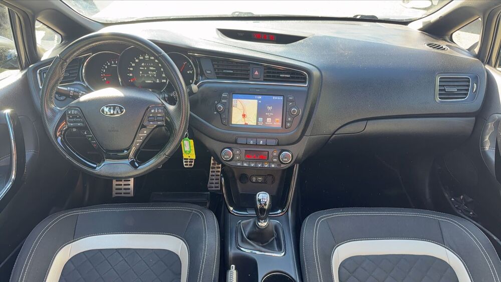 Ceed 1.6 CRDi 136 GT-Line - Toit ouvrant 2018 occasion 73100 Aix Les Bains