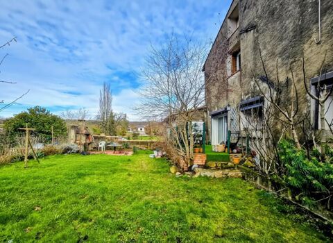   Maison de 7 pi�ces de 142 m� � Puivert Maison - 7 pi�ce(s) - 142 m�