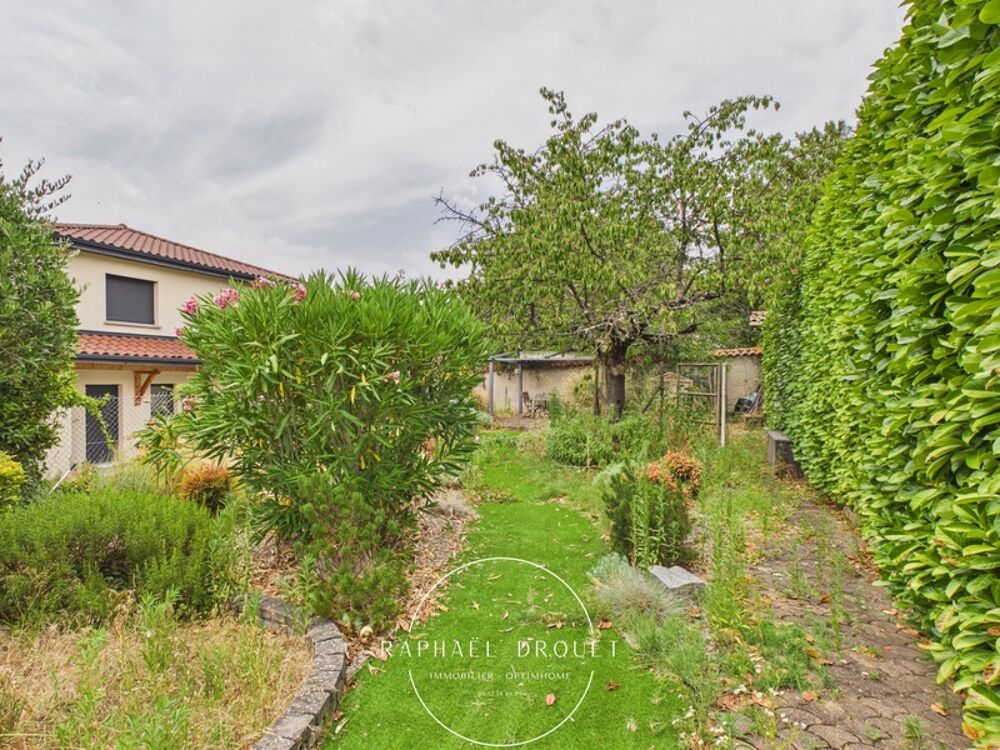SAINT-CLAIR-DU-RHÔNE  Grande maison familiale de caractère avec 165 m² habitables