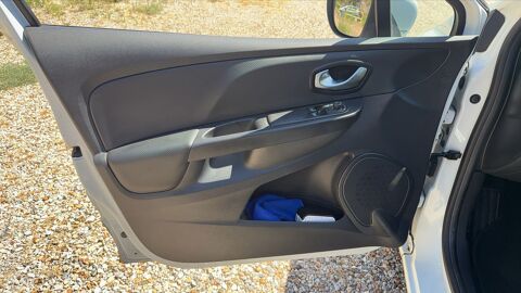 Clio 1.5 dCi 75 Energy Air Medianav - 5 places 2016 occasion 76240 Belbeuf