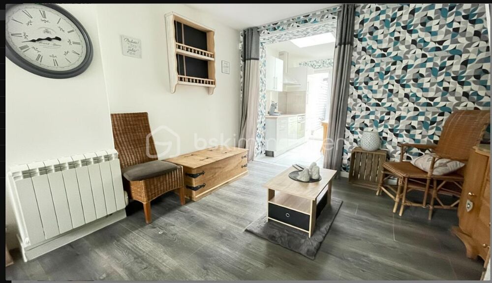 COMINES  MAISON DE VILLE  3 CHAMBRES + BUREAU  EXTÉRIEUR