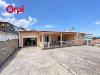 Vente Maison ? À vendre – Maison de plain-pied à L'Étang-Salé-les-Hauts L etang sale