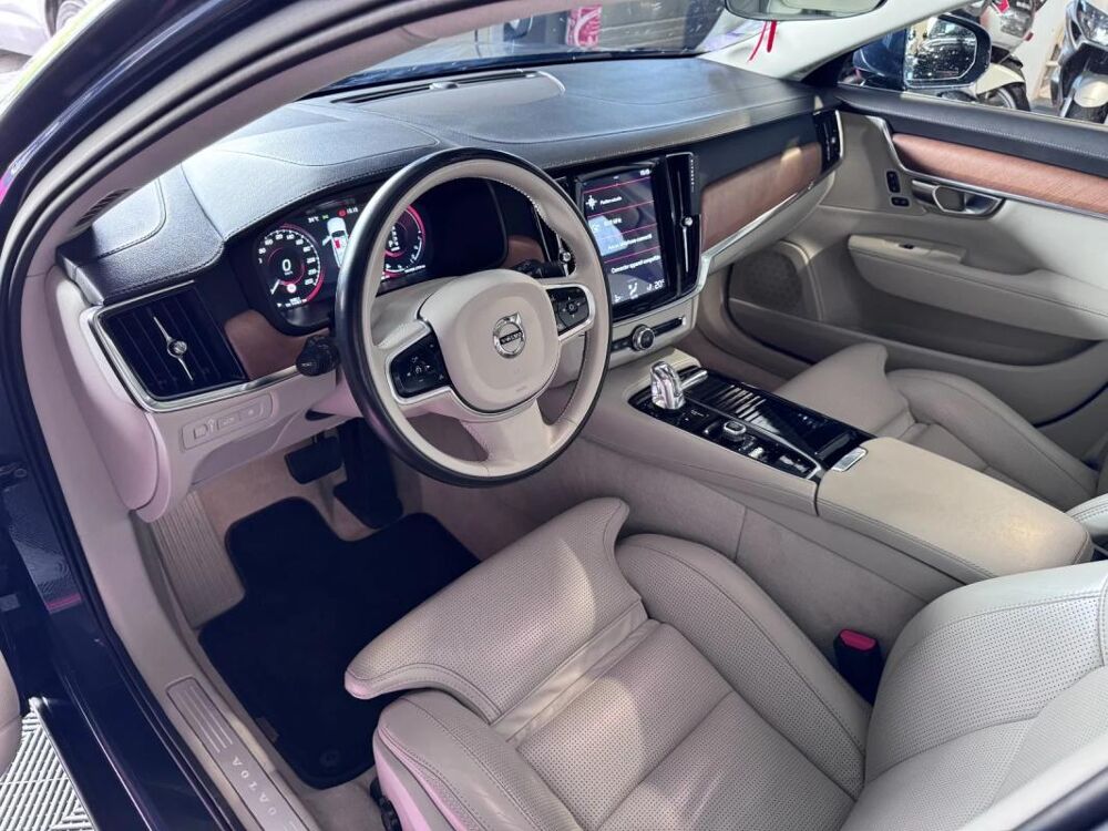 V90 T8 Twin Engine 303 + 87 ch Geartronic 8 Inscription 2019 occasion 77250 Moret Loing Et Orvanne