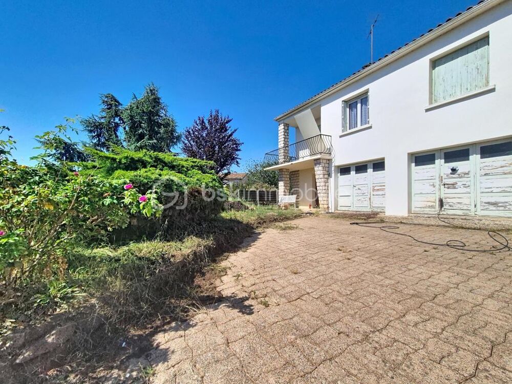 Vente Maison Auvillar – Maison avec vue sur la Garonne, grand jardin et double garage – 106 000 € Auvillar