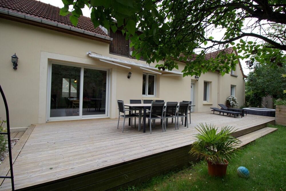 Maison de caractère de 140 m² avec vie de plain-pied, grand terrain et fort potentiel d'évolution