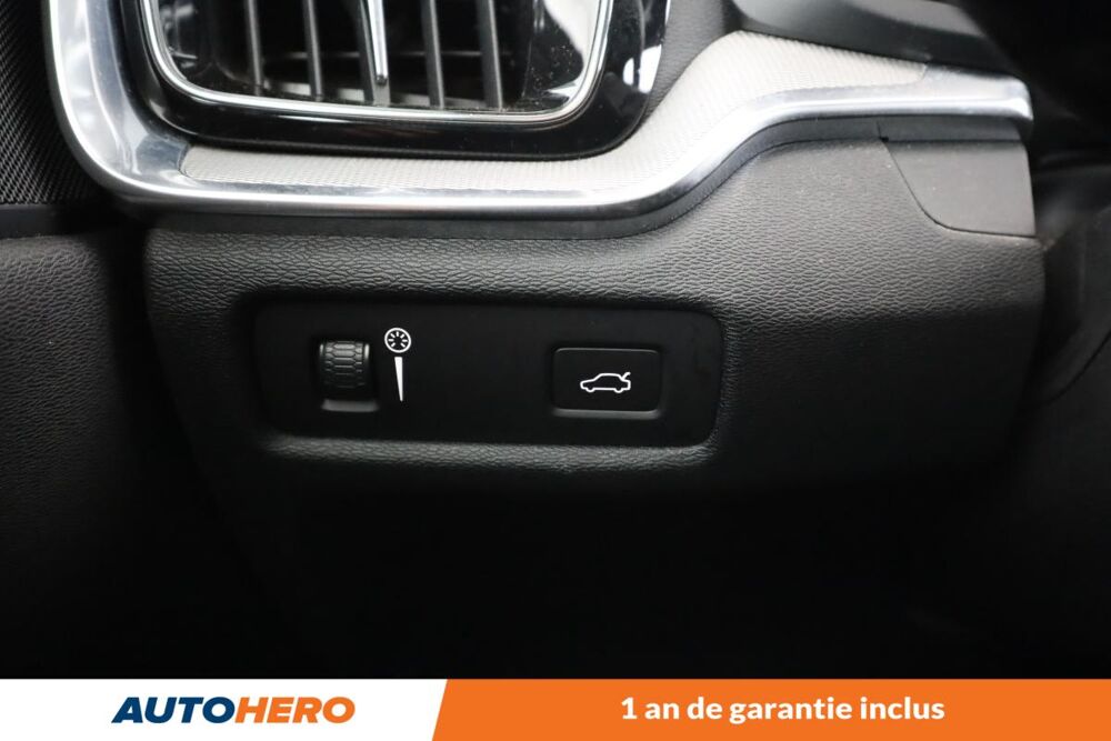 V60 2.0 D4 R-Design Geartronic 8 190 ch 2020 occasion 92130 Issy-les-Moulineaux