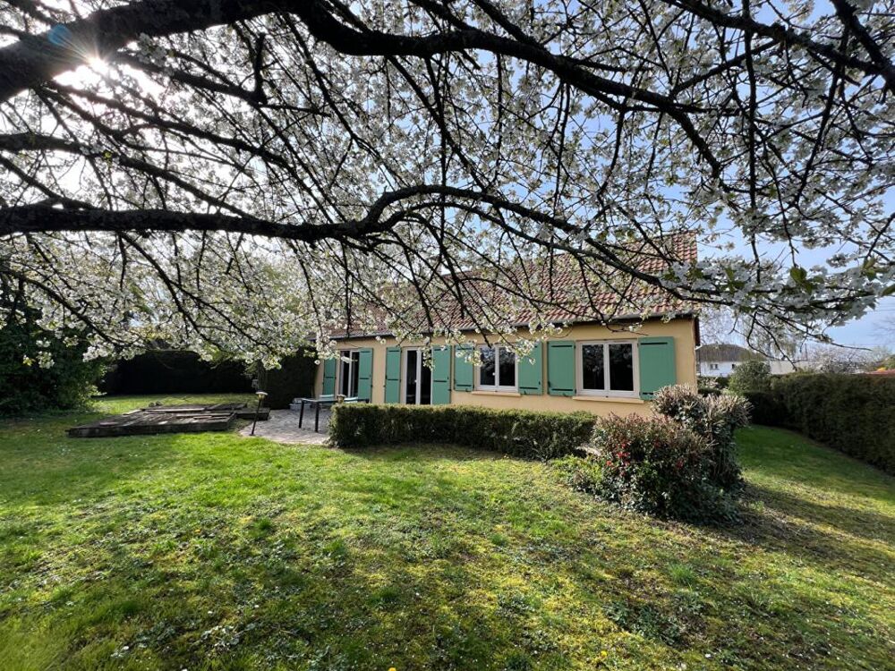 Maison de plain-pied - Neuville Sur Sarthe - 4 pièce(s) - 103 m²