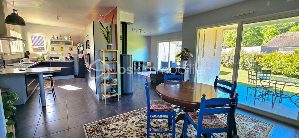 ? Maison familiale 124 m²  Terrain de 862 m²  Prête à emménager