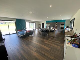  Villa � vendre 6 pi�ces 244 m�