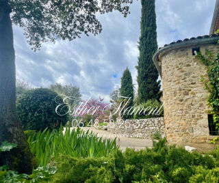  Villa  vendre 5 pices 260 m