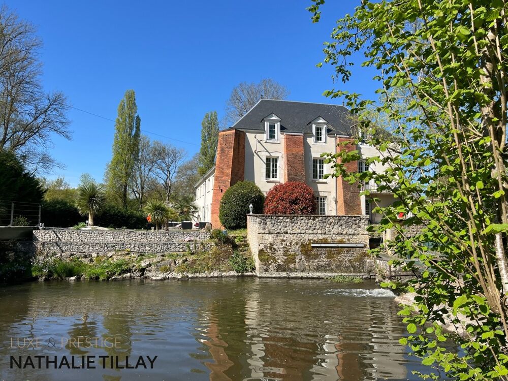 Orléans, Propriete à vendre, superbe Moulin rénové et bordé par la rivière, a l est d Orleans, parcelle de 4500 m²
