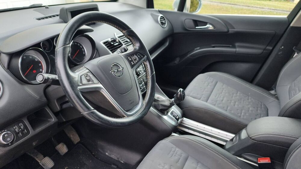 Meriva 1.4 120 Cosmo 2016 occasion 37160 Descartes