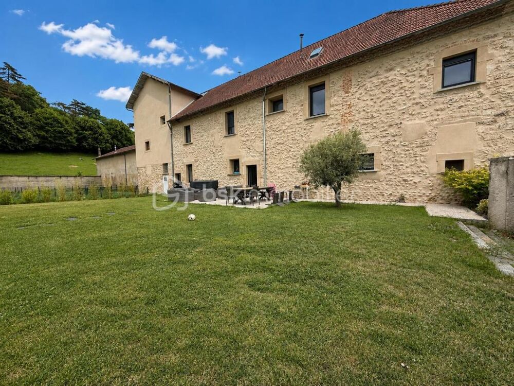 Vente Maison « Ancien Couvent du XIX? siècle – 250 m² habitables – 17 870 m² de terrain – Chapelle et 2 000 m² de bâtis – Murinais » Saint marcellin