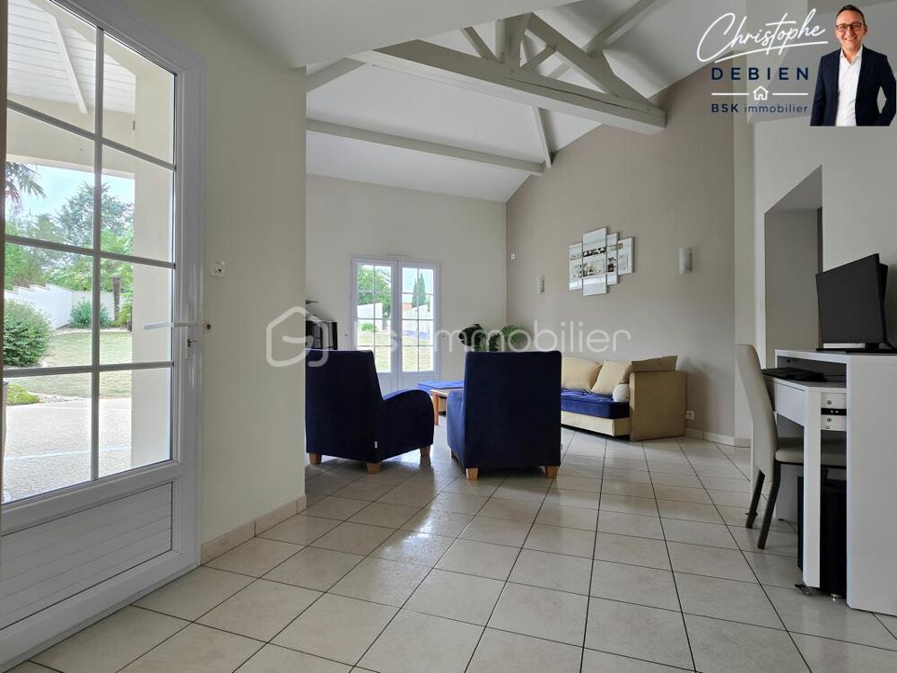 EXCLUSIVITÉ  PAVILLON 141 M² + STUDIO 24 M²  PARCELLE CONSTRUCTIBLE 2 592 M²  À MOINS DE 10 MINUTES DES ESSARTS  SAINT-MARTI