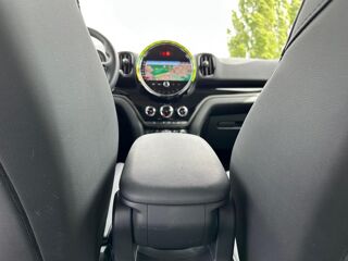 Countryman II (2) (F60) COOPER SE ALL4 125+95 ESSENTIAL BVA6 2022 occasion 78240 Chambourcy