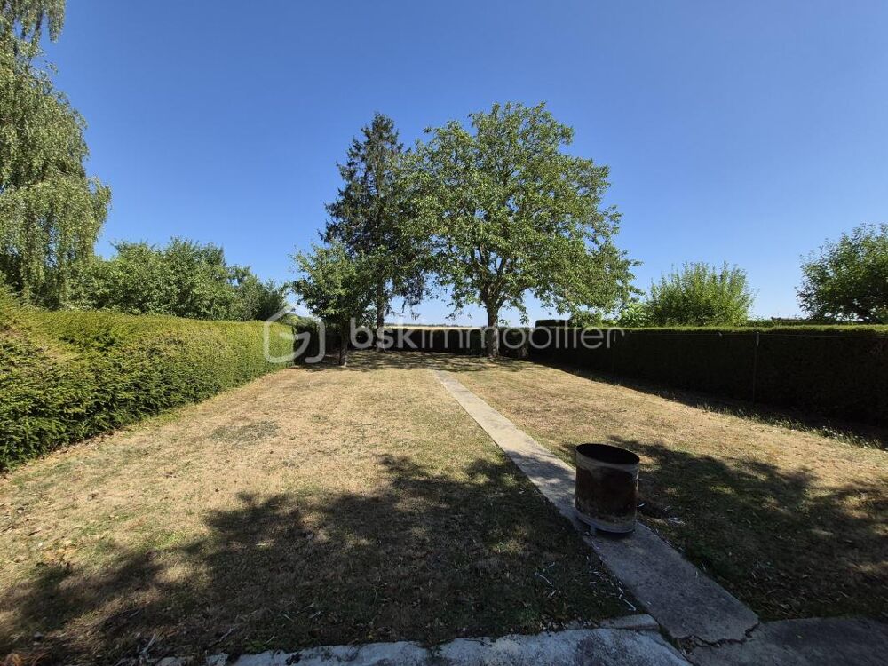 Vente Maison Maison familiale avec grand terrain, garage et dépendance Anet