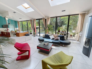  Maison � vendre 8 pi�ces 350 m�