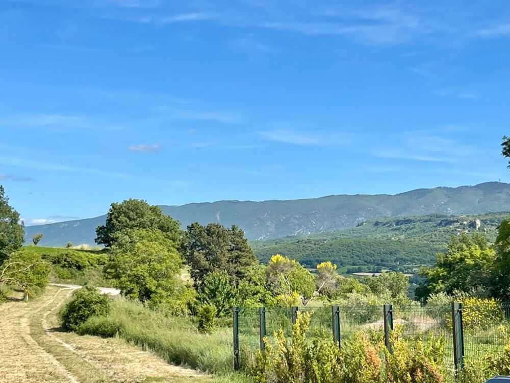 Maison en pierre à rénover avec vue exceptionnelle sur le Luberon  84400 Apt