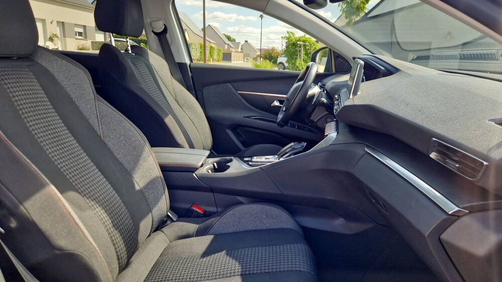 5008 II 1.5 BlueHDi 130 EAT8 Active Business - Automatique 2019 occasion 50220 Saint Quentin Sur Le Homme