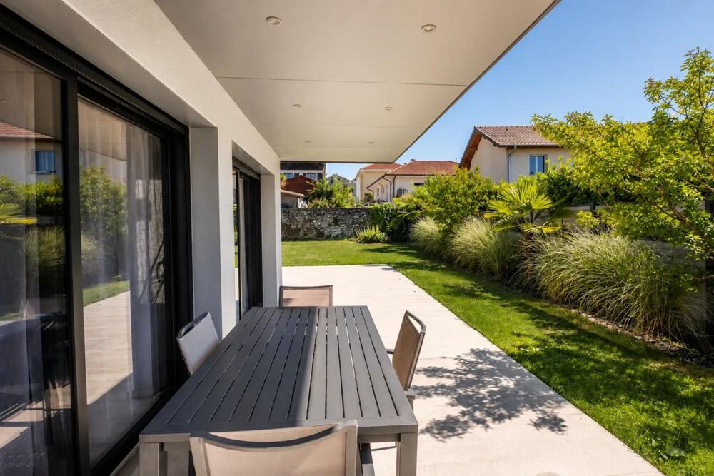 THONON-Corzent Villa de 227 m² avec T2 indépendant