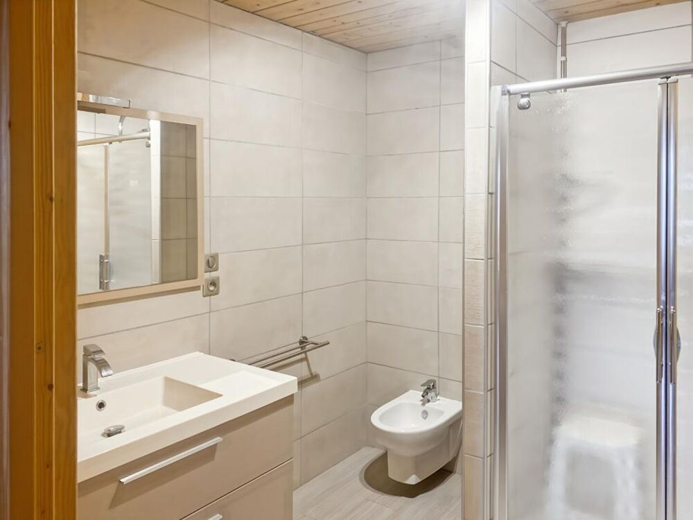 Location Appartement Appartement Doubs 3 pièce(s) 70 m2  950  Charges Comprises Doubs