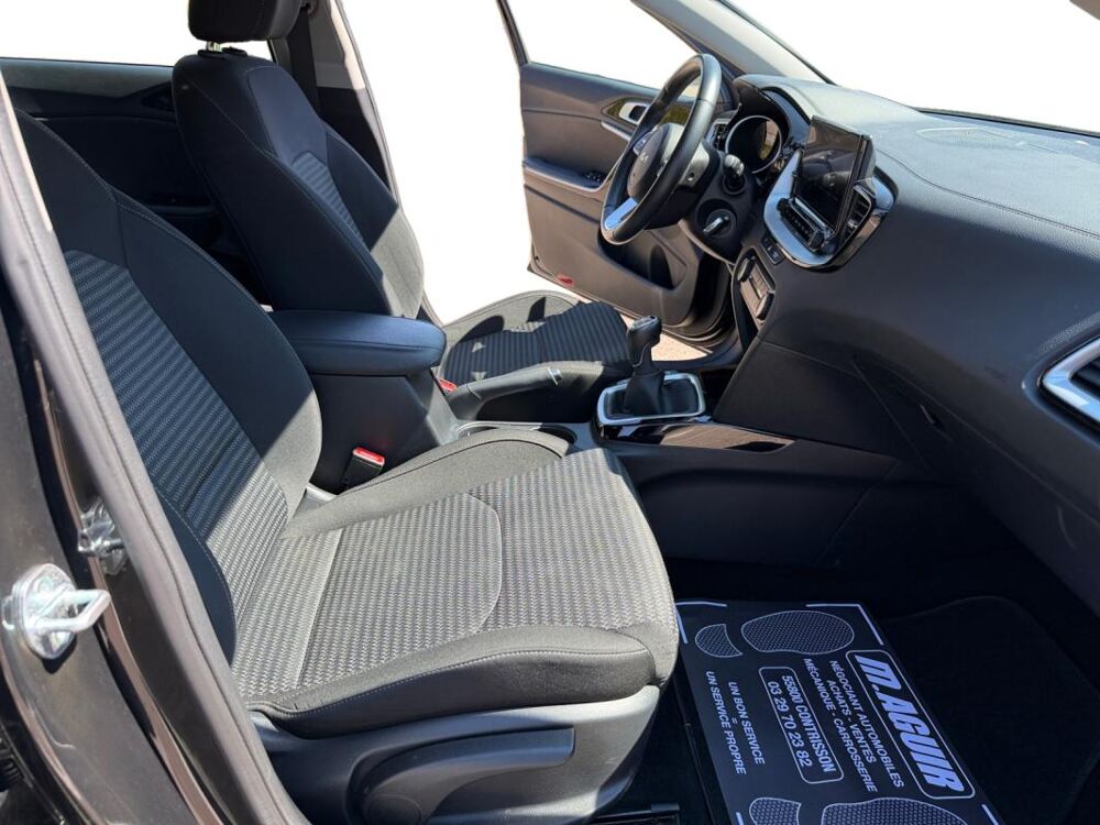 Ceed III (2) 1.6 CRDI 136 MHEV Active Business IBVM6 2023 occasion 55800 Contrisson