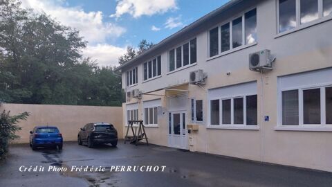 Proche Vichy (03)- &agrave; vendre ensemble immobilier d'entreprises 750400 03200 Vichy