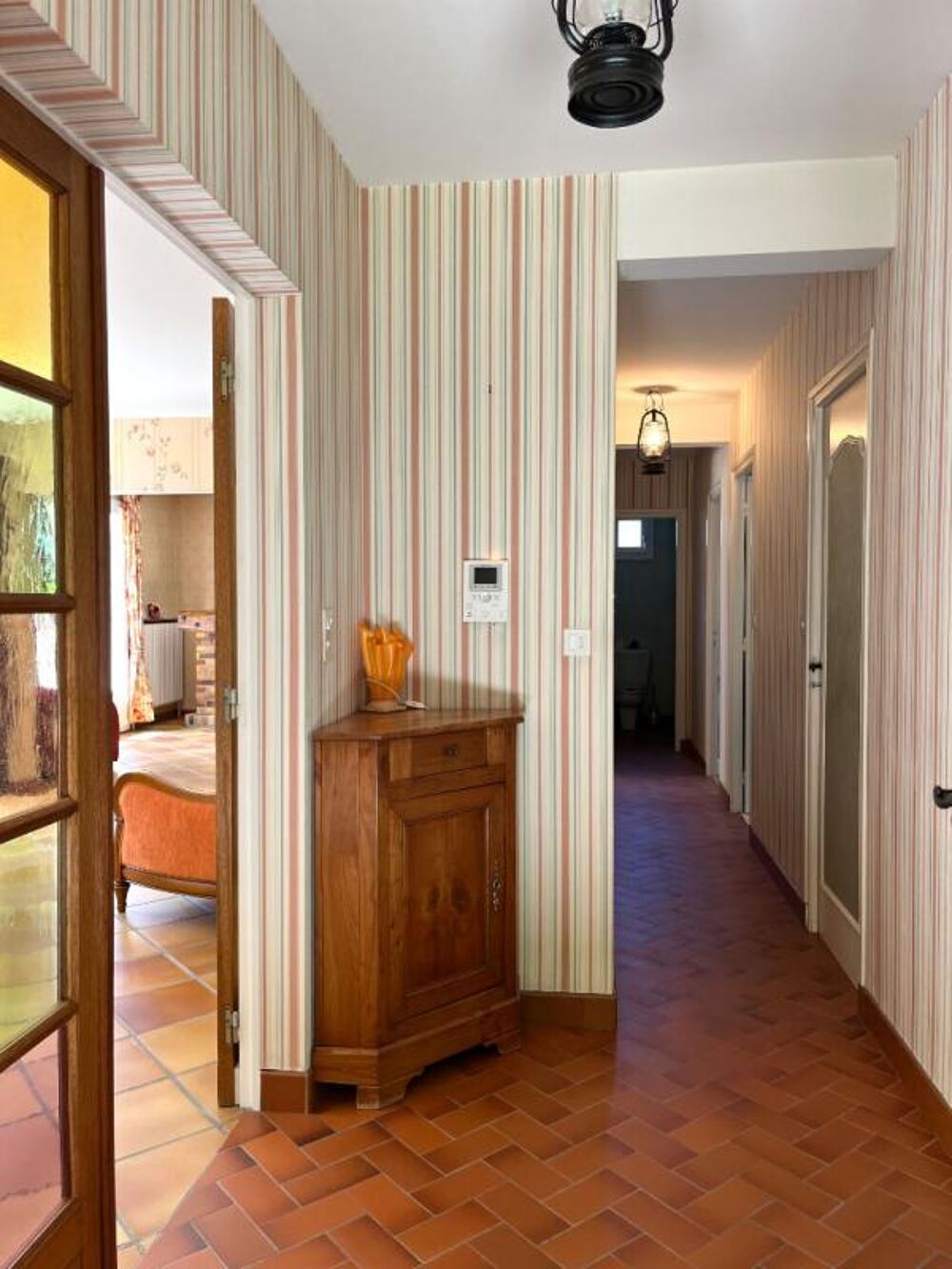 Vente Maison Maison à Noyon 6 pièce(s) 139m²  - Sous-Sol total et jardin Noyon