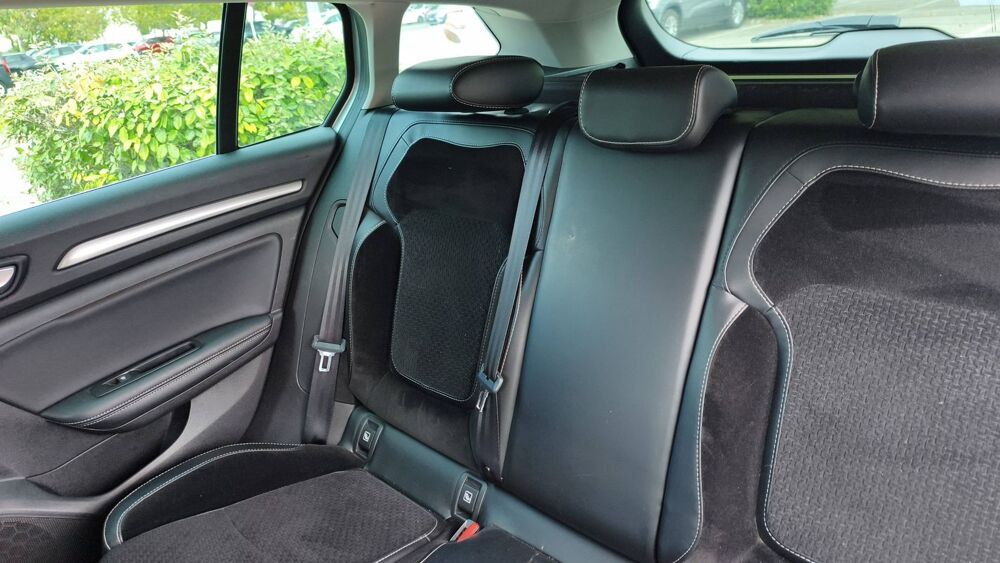 M&eacute;gane 1.2 TCe 130 Intens 2 - 5 places Entretien constructeur 2016 occasion 83000 Toulon
