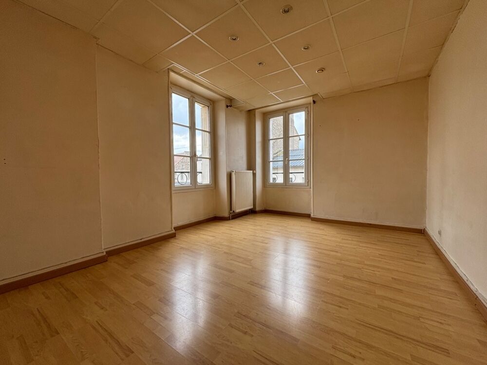 Vente Maison Propriété avec maison et appartements au cœur de Janville-en-Beauce (28) Janville