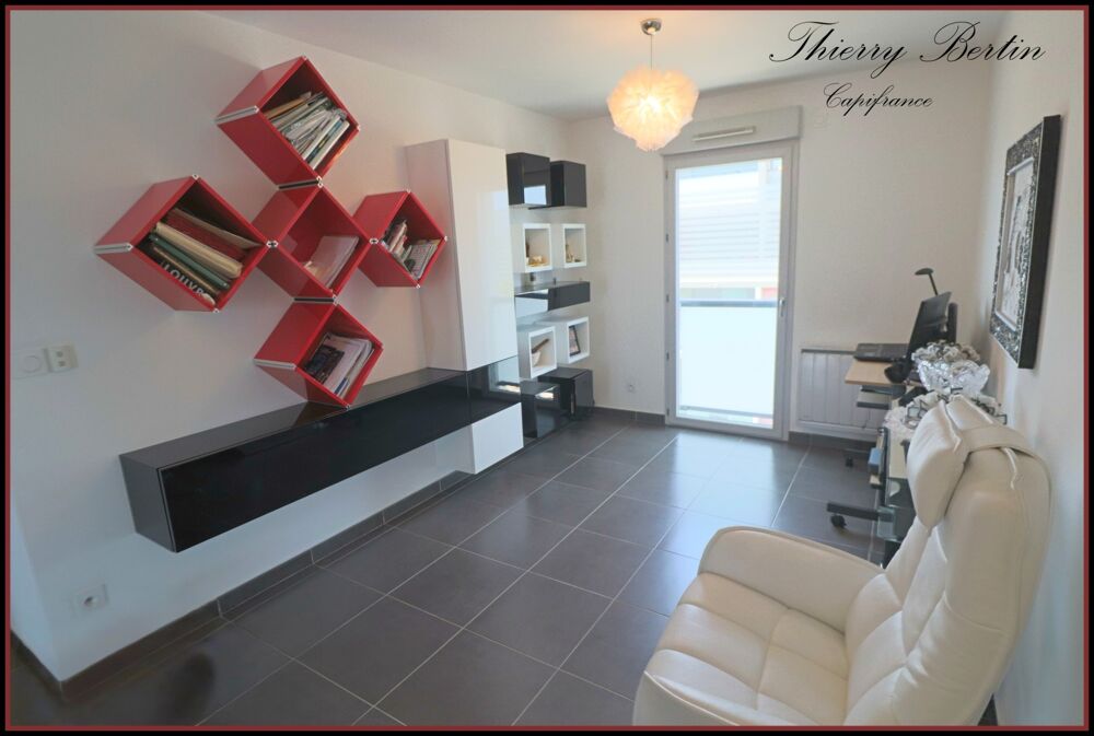 à vendre  Appartement Fréjus (83600)