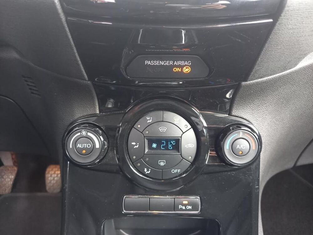 Fiesta 1.6 TDCi 95 CH TITANIUM PHASE 2 2015 occasion 14650 Carpiquet