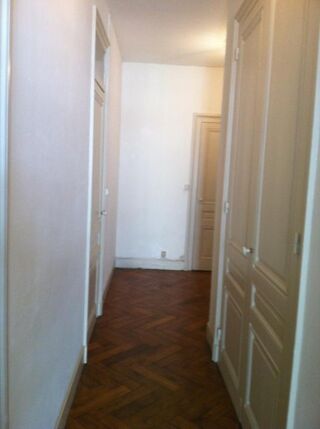  Appartement � louer 2 pi�ces 65 m�