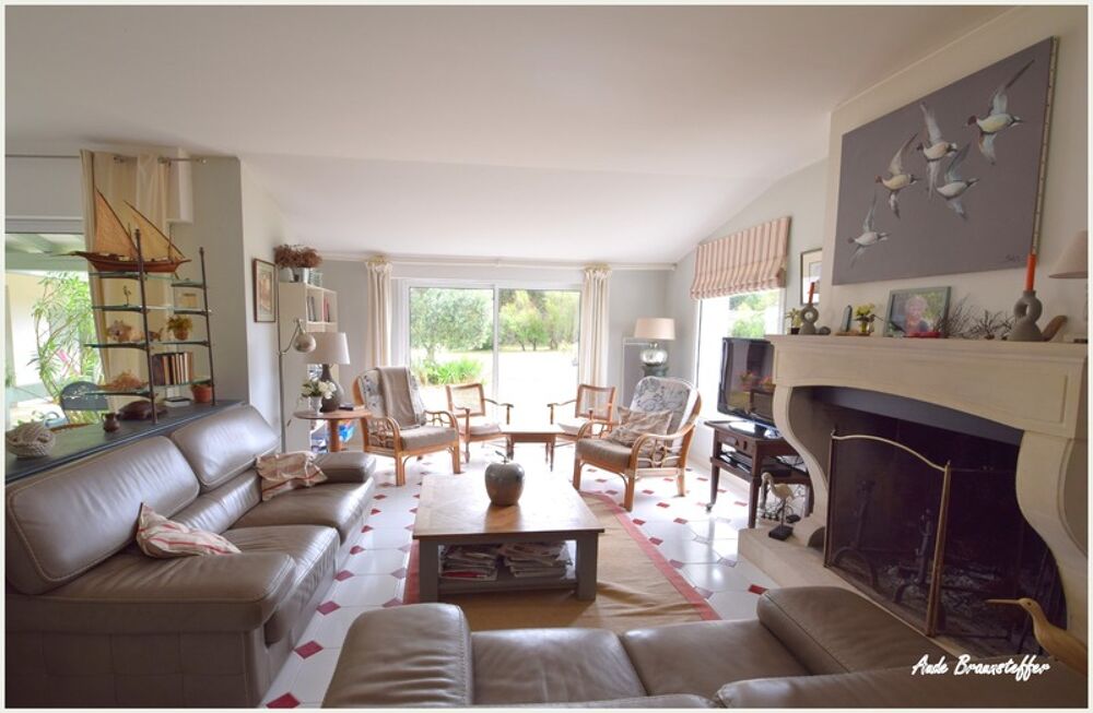 Maison à vendre 9 pièces LES PORTES EN RE (17), 7 chambres, à 2' des plus belles plages