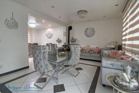 Vente Maison Maison familiale d'exception � Fontenay-en-Parisis � 9 chambres, piscine et d�pendance Fontenay en parisis