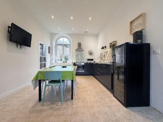  Propri�t�/ch�teau � vendre 8 pi�ces 237 m�