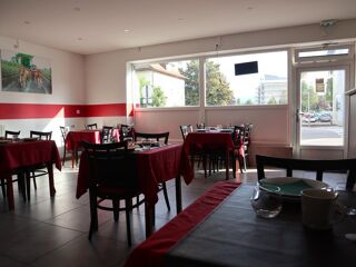  Immeuble � vendre 10 pi�ces 329 m�