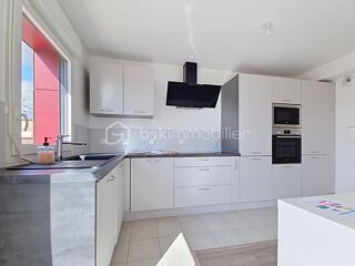 Vente Appartement Appartement 4 pièces, dernier étage avec terrasse sans vis à vis Noisiel