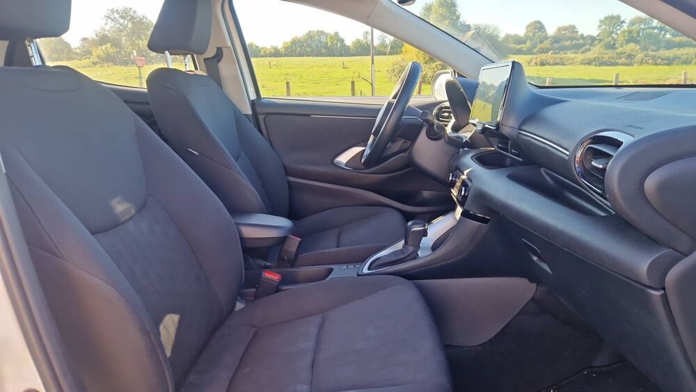 Yaris IV 1.5 VVT-i 116 Hybrid E-CVT Dynamic - Premi&egrave;re main Entret 2024 occasion 50400 Granville