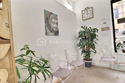 LOCAL PROFESIONNEL avec devanture 86 m&sup2; 200000 83330 Le beausset