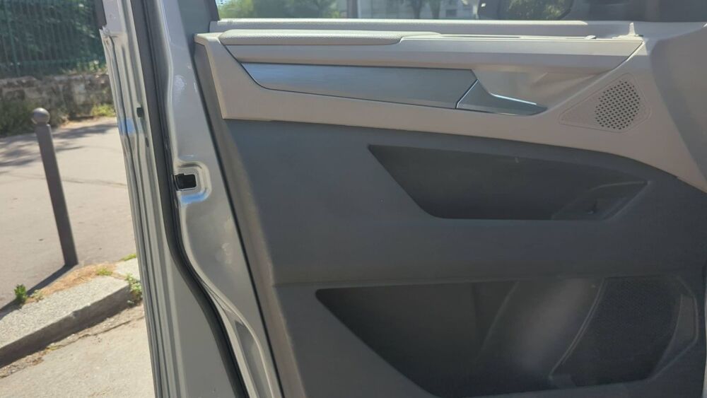 MULTIVAN Long 1.4 e TSi 218 Hybride DSG6 Life - Automatique 2022 occasion 75015 Paris