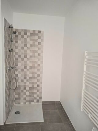  Appartement à louer 1 pièce 30 m²